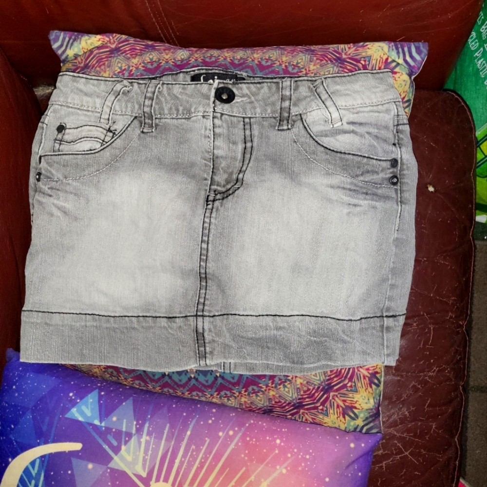 Like New LEI Denim Mini Skirt Size 5